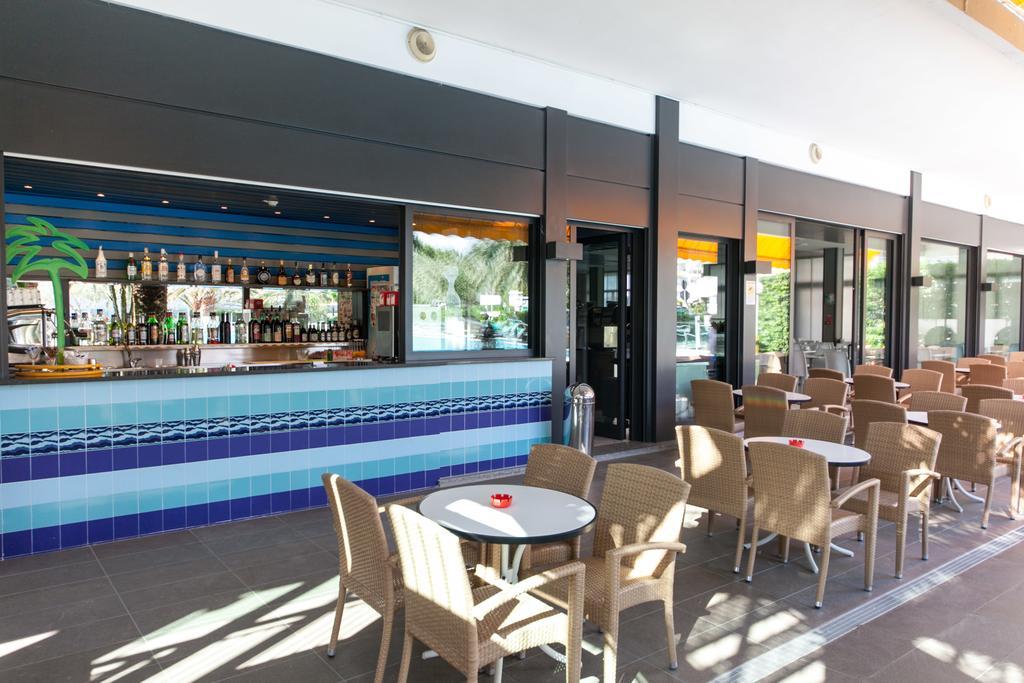 Hotel Cormoran Cattolica Exterior foto